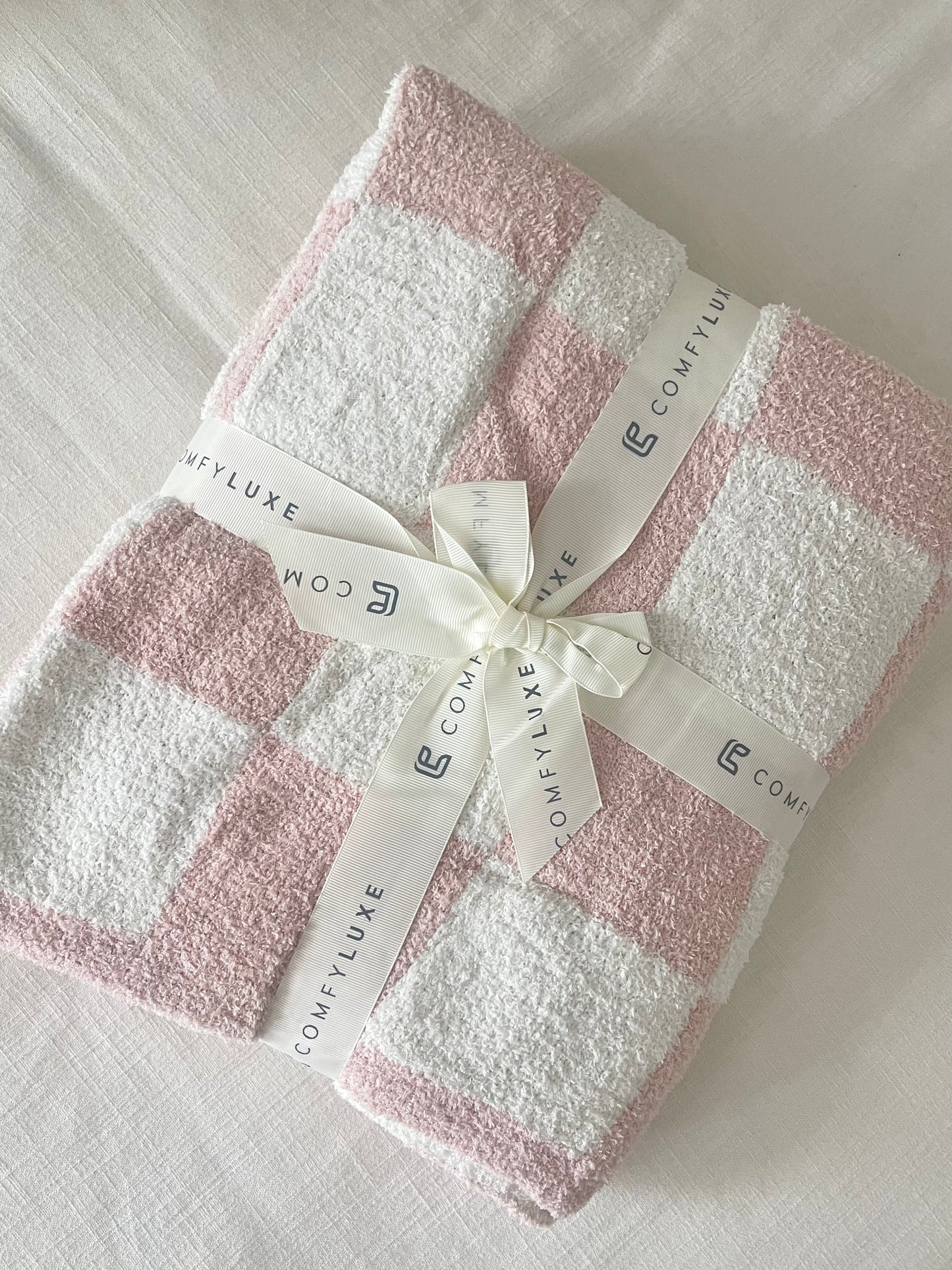 Checkered Throw Blanket, Light Pink