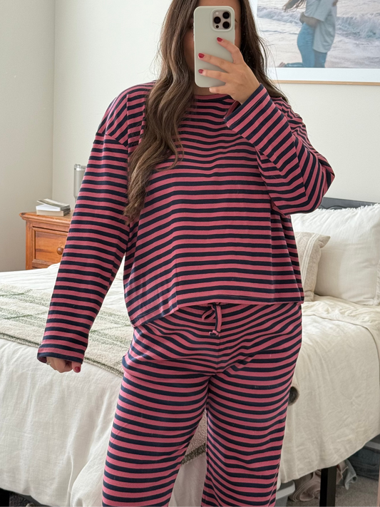 Winterberry Lounge Set, Pink/Navy